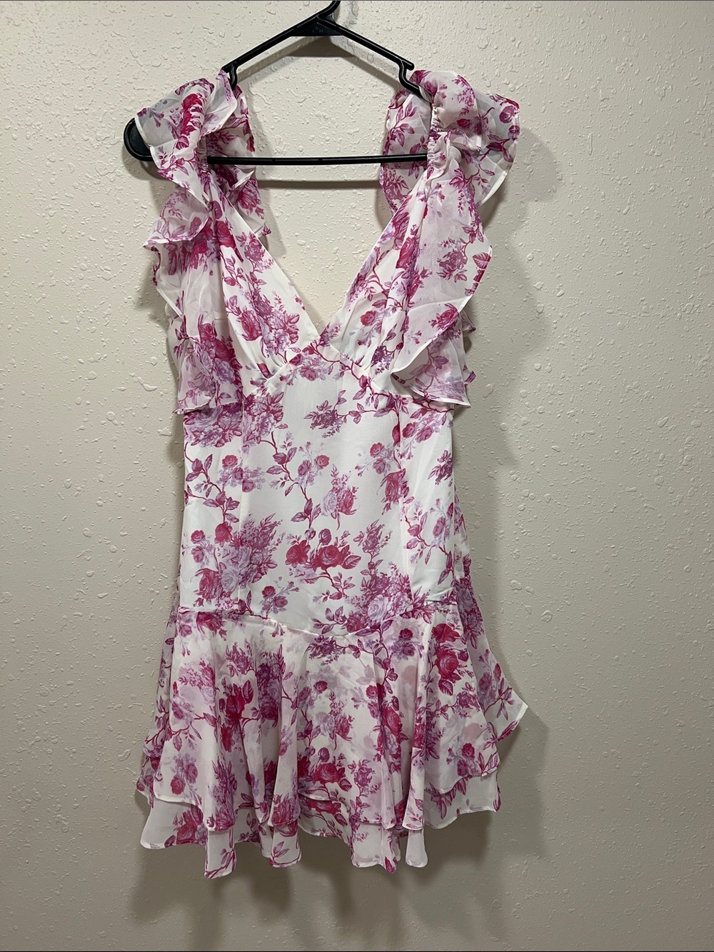 Fore Pink Floral Ruffle Mini Dress with V-Neck Ptp 17 L 34”